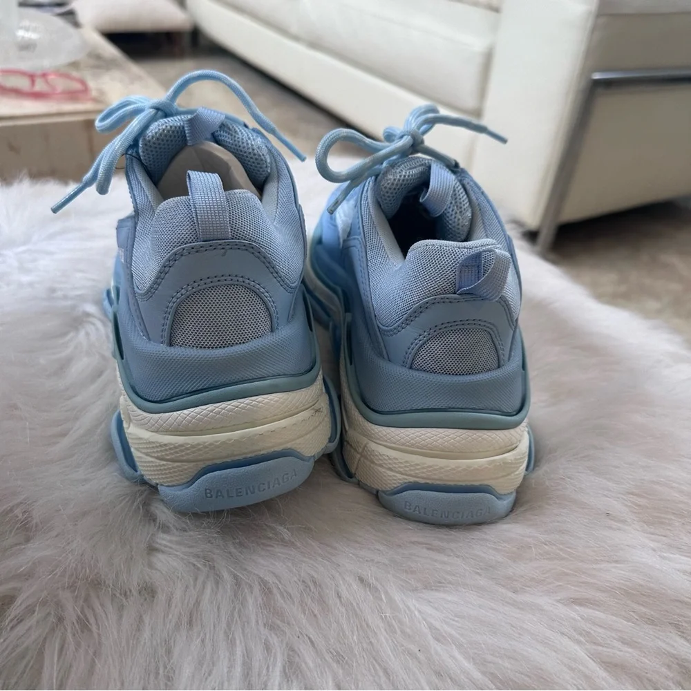 Balenciaga Triple S - Picture 6 of 11